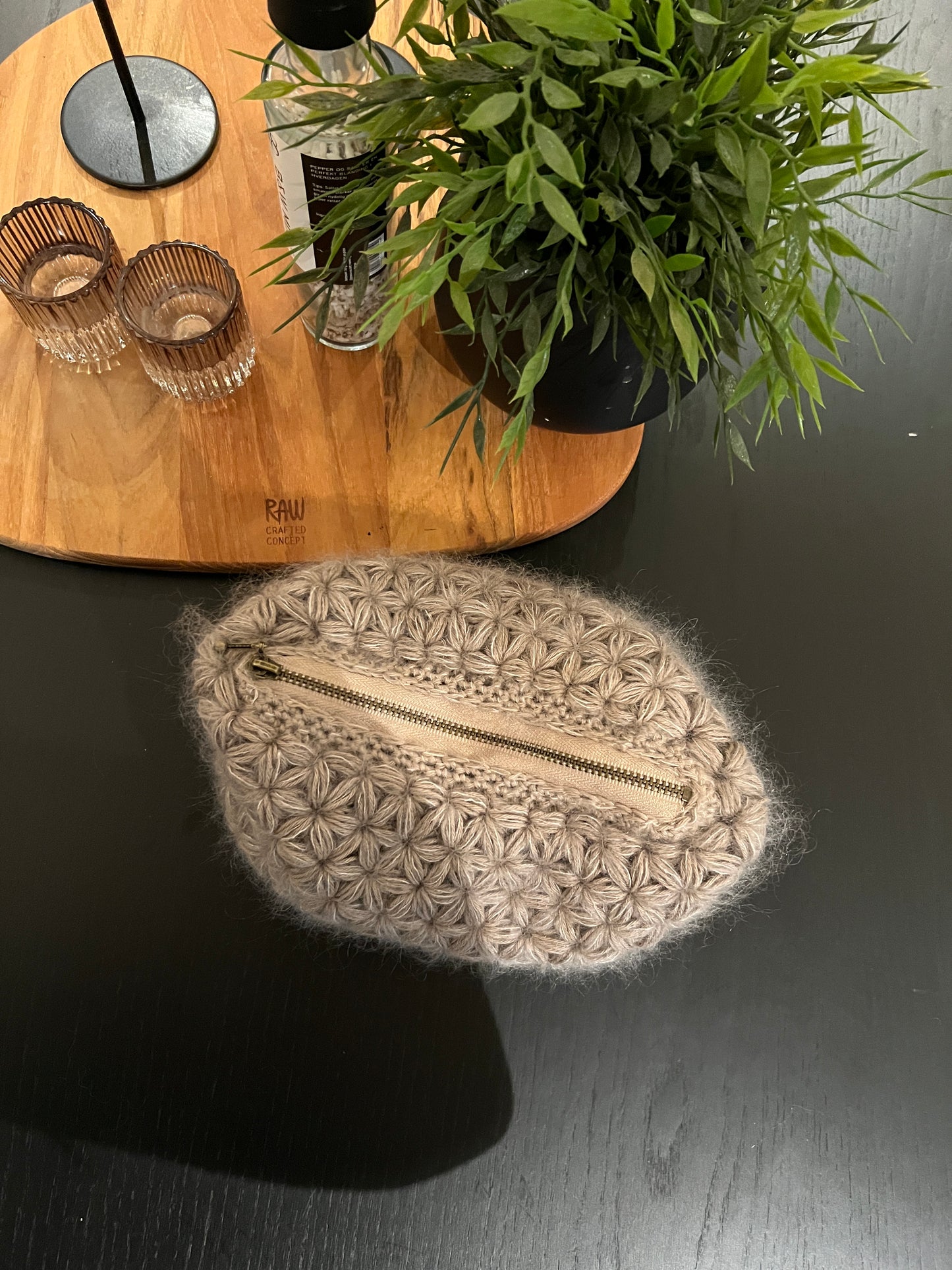 PATTERN - rosé pouch