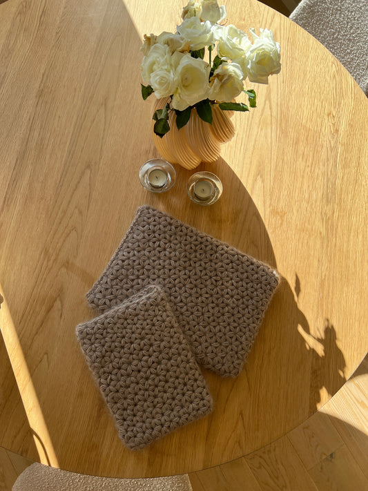 PATTERN - rosé laptop sleeve