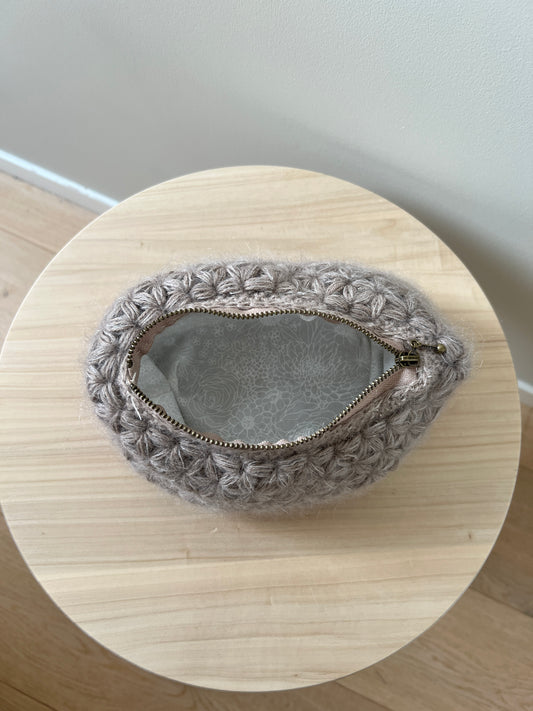 PATTERN - rosé pouch