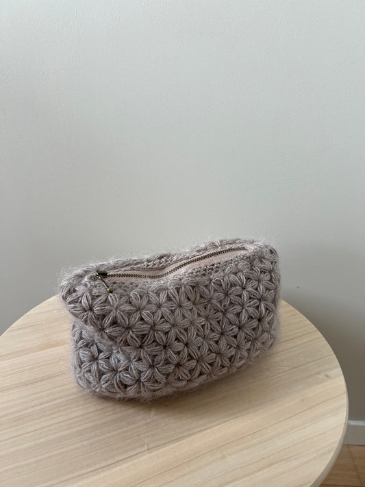 PATTERN - rosé pouch