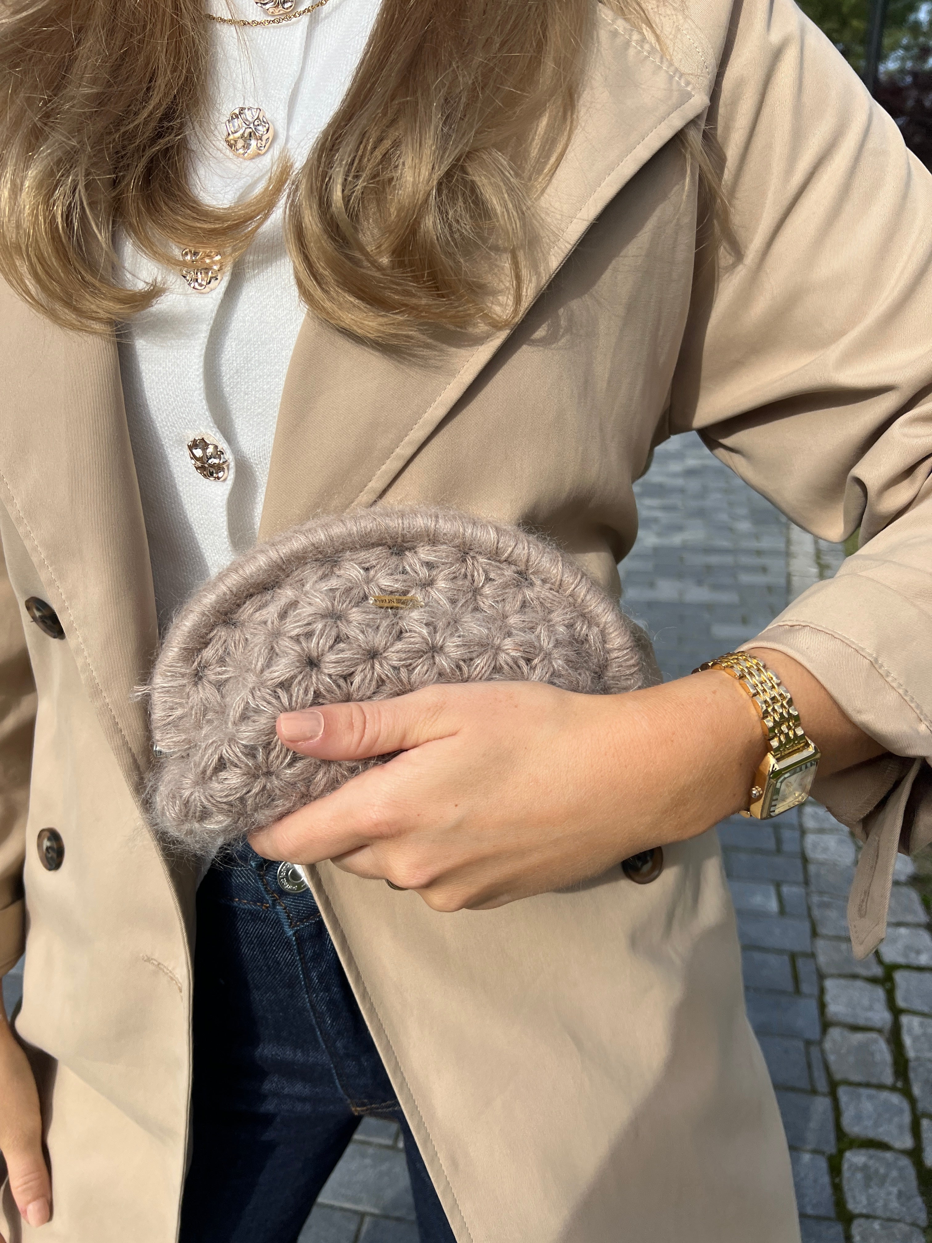 rosé clutch