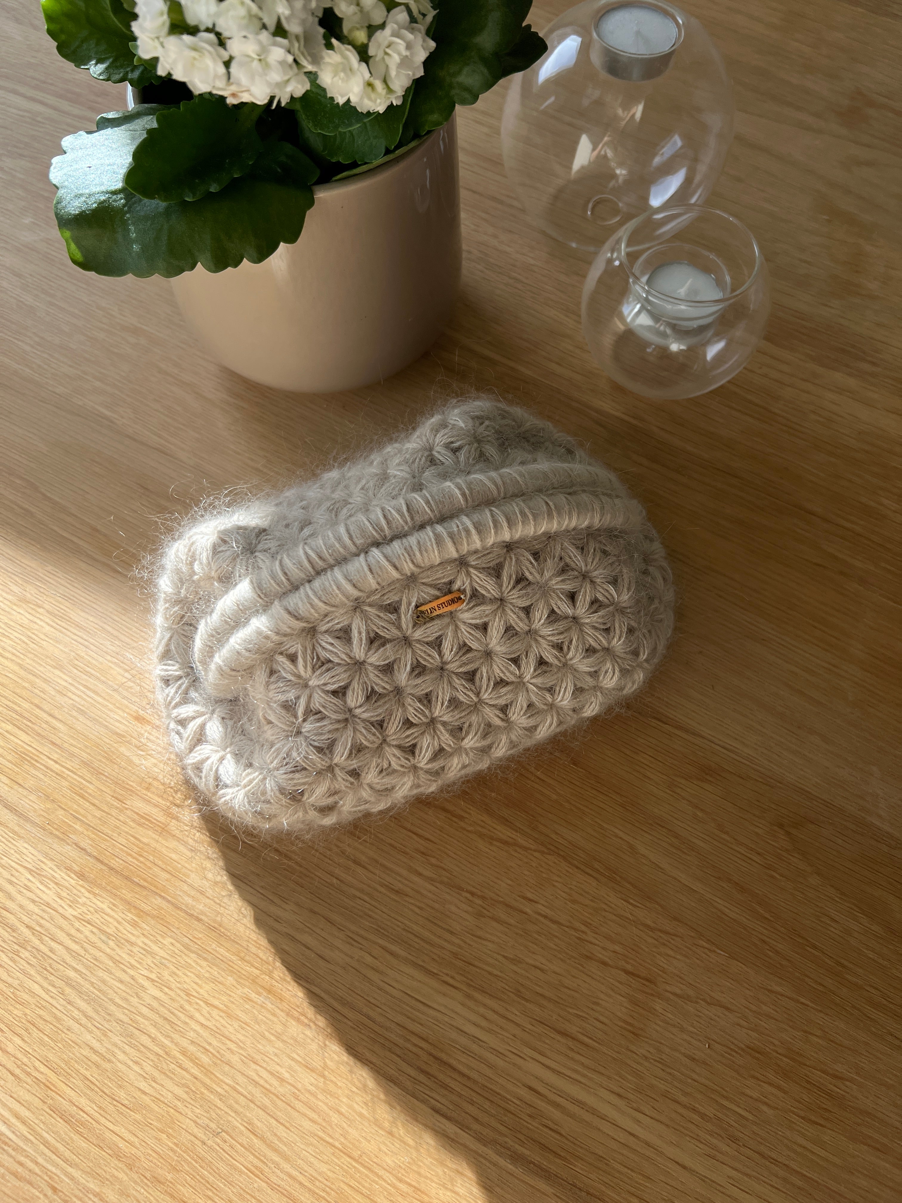 rosé clutch